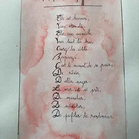 La Maison D'henri بيت للعطل *